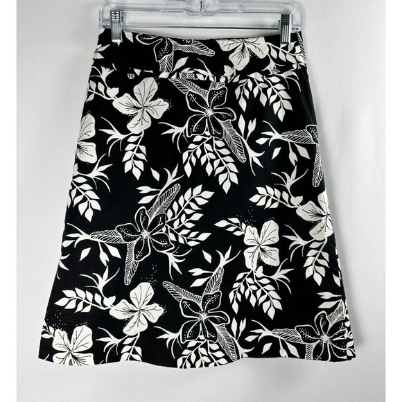H&M Dresses & Skirts - H&M Tropical Floral A-Line Skirt Size 4 Black White Monochrome Coastal Resort
